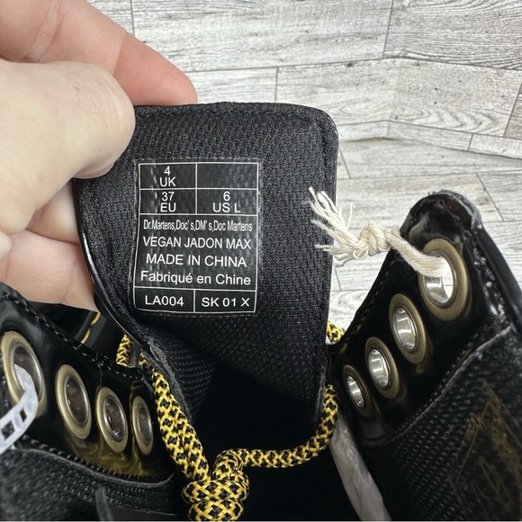 Dr. Martens Jadon Max Combat Platform Boots Black Vegan Women's Size 6 $270 NWT - Picture 7 of 7